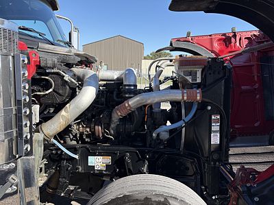 2025 Peterbilt 589