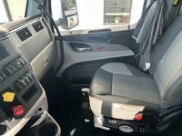 2022 Peterbilt 567