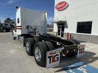 2022 Peterbilt 389