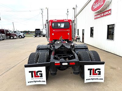 2023 Peterbilt 389