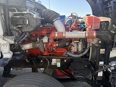 2023 Kenworth T880