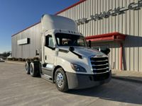 2021 Freightliner CASCADIA 126