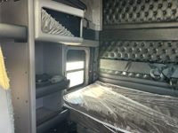 2023 Kenworth W900
