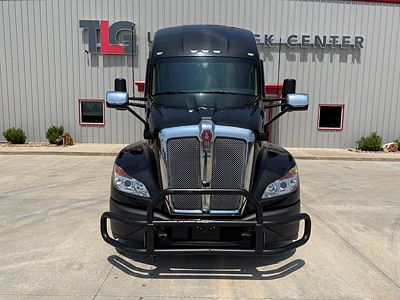 2023 Kenworth T680