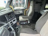 2023 Freightliner CASCADIA 126