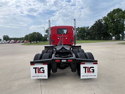 2021 Peterbilt 567