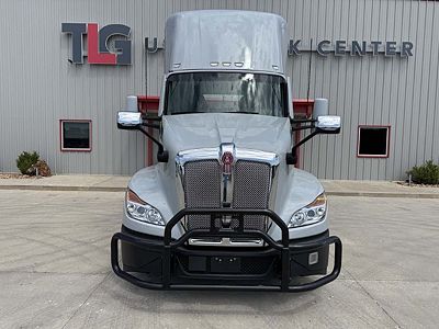 2023 Kenworth T680