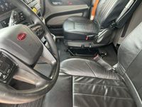 2022 Peterbilt 579
