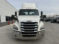 2021 Freightliner CASCADIA 126