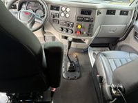 2015 Peterbilt 579-117