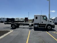 2020 Freightliner CASCADIA 113