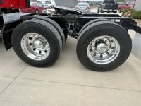 2023 Kenworth T680