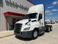2021 Freightliner CASCADIA 126