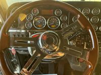 2022 Peterbilt 389