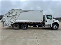 2014 Freightliner M2-106