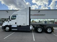 2022 Freightliner CASCADIA 116