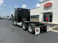 2015 Peterbilt 579-117