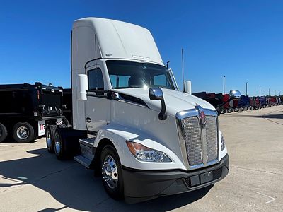 2023 Kenworth T680