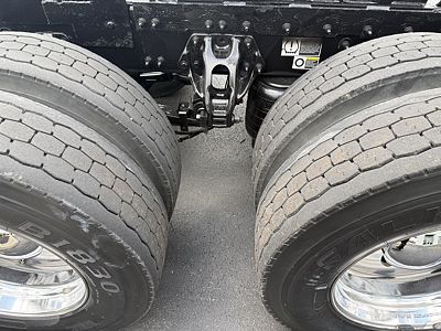 2021 Peterbilt 389