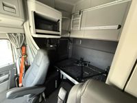 2024 Kenworth T680