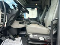 2022 Peterbilt 567