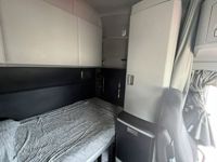 2023 Kenworth T680