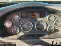 2015 Peterbilt 337