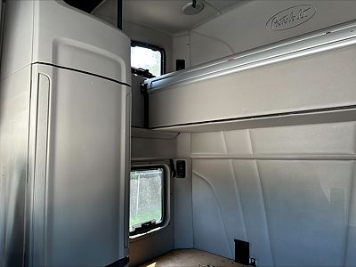 2021 Peterbilt 579