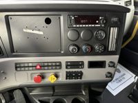 2022 Freightliner CASCADIA 126