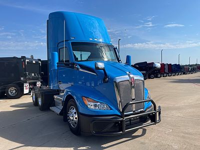 2023 Kenworth T680