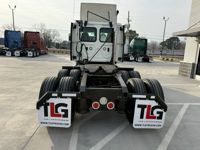 2022 Freightliner CASCADIA 126