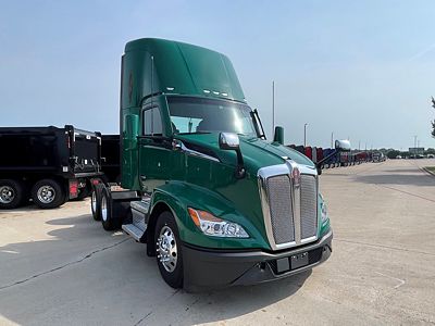2023 Kenworth T680