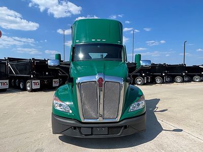 2023 Kenworth T680