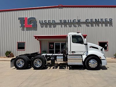 2023 Peterbilt 579