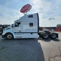 2023 Peterbilt 579