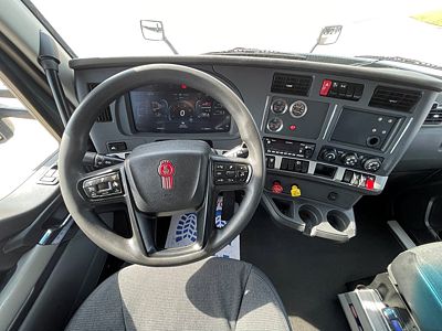 2023 Kenworth T680