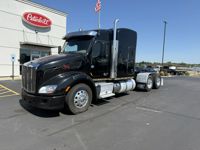 2015 Peterbilt 579-117