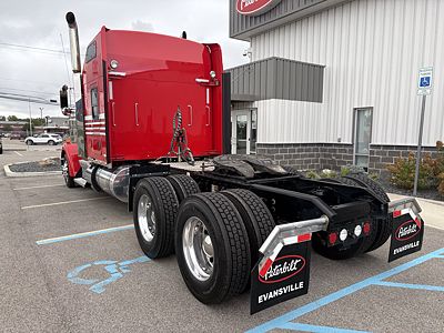 2023 Kenworth W900L