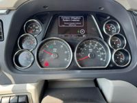 2022 Peterbilt 567