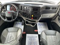 2022 Peterbilt 579