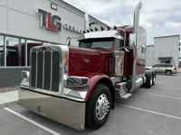2023 Peterbilt 389