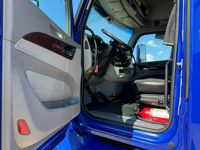 2022 Peterbilt 579
