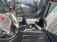 2022 Peterbilt 579