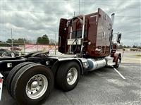 2022 Peterbilt 389