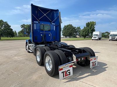 2023 Kenworth T680