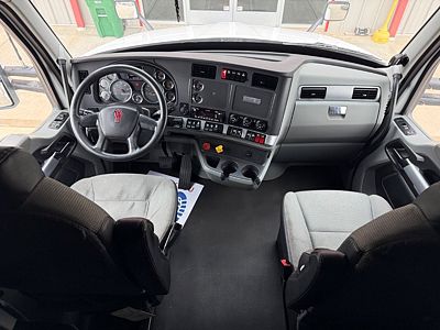 2022 Kenworth T680