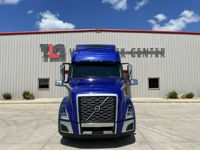 2022 Volvo VNL64T860