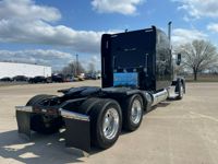 2023 Peterbilt 389