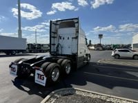 2022 Freightliner CASCADIA 116
