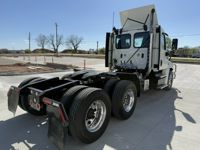 2020 Freightliner CASCADIA 125